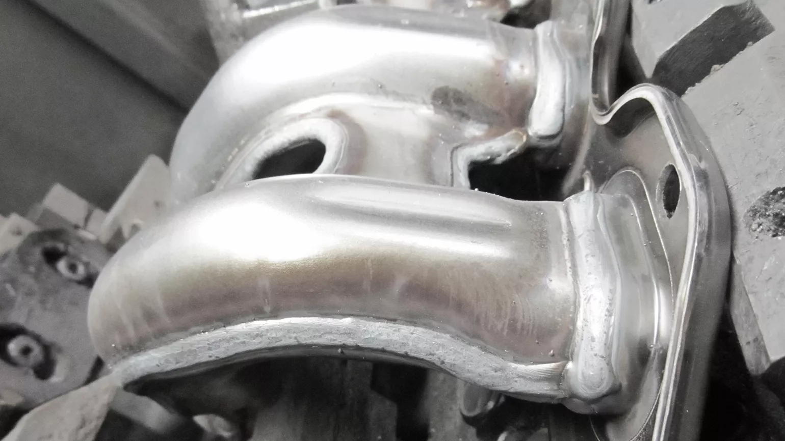 Exhaust manifold